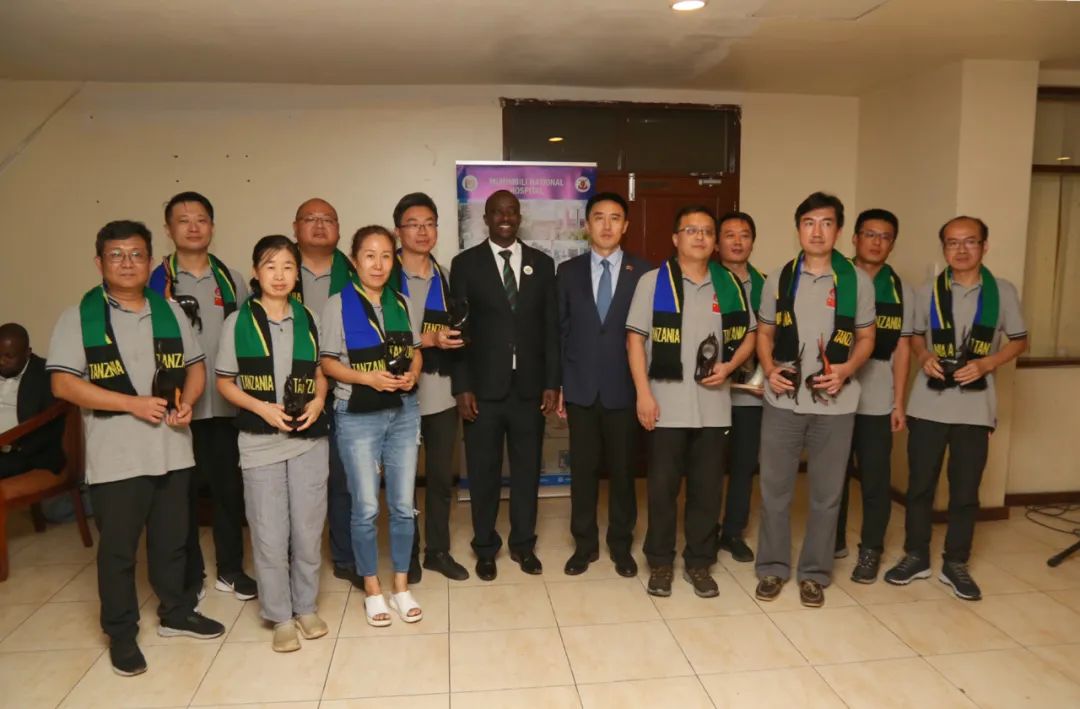 1705366387212370.jpg 医疗队.jpg